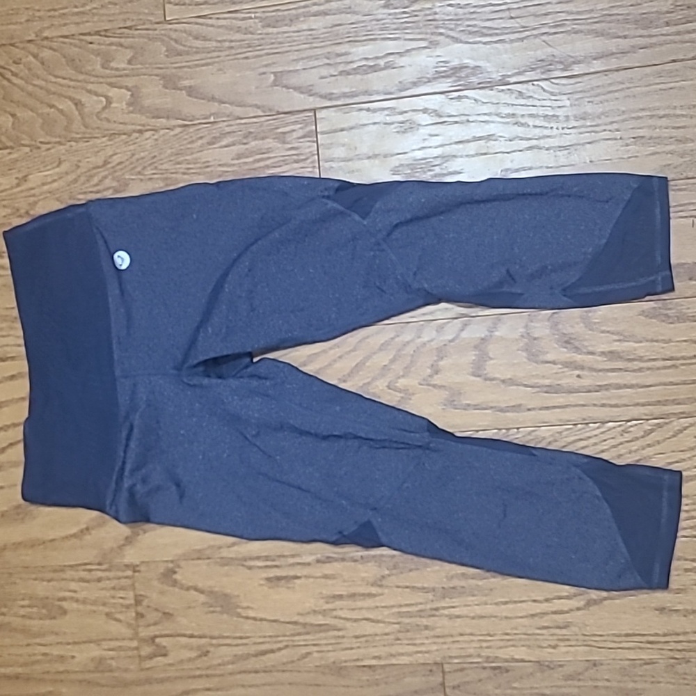 Roxy Capri Leggings SZ M